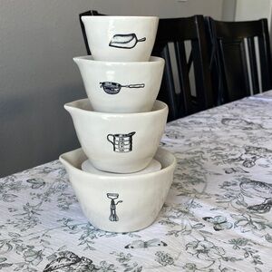 Rae Dunn Icon Ceramic Measuring cups with Kitchen Illustration